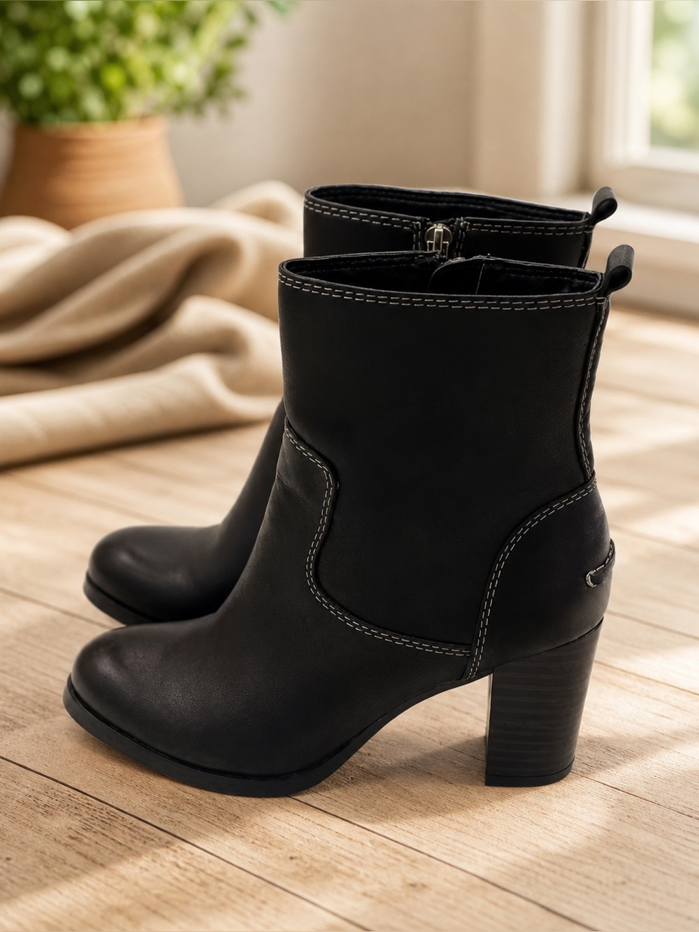Sperry Top-Sider Dasher Grace Leather Booties Size 10 Black NWOT